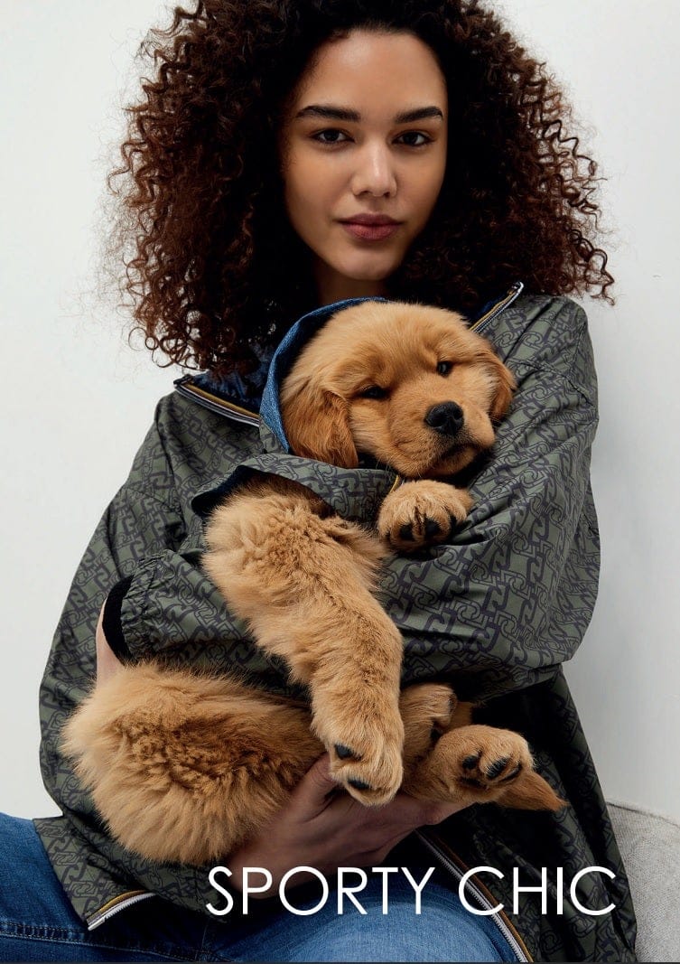 Liu-Jo Regenjas voor de Baasjes - Military Street